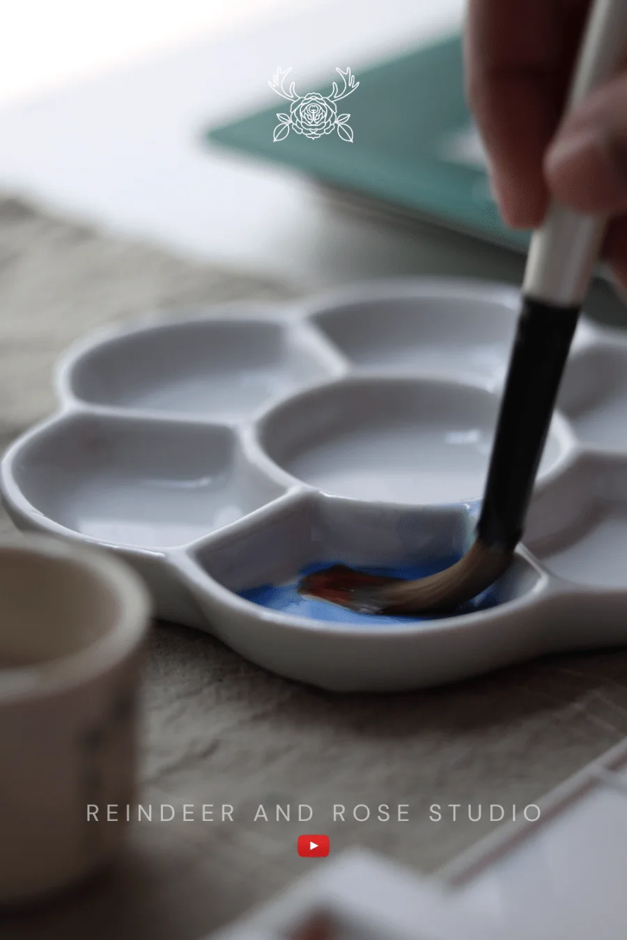 I love seeing paint transform when it's being mixed. Here's a behind the scenes shot from my latest watercolour painting of a Northern Shrike. 🐦Watch here: https://youtu.be/jZWIBOd2Akg #watercolor #painting #aquarelle #behindthescenes #artist #birdpainting #mixingpaints #paints #paintbrush #artiststudio #art #traditionalart #painting